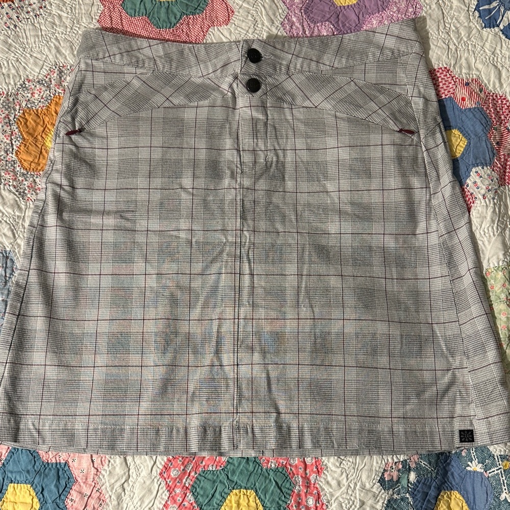 Royal Robbins Gray Plaid A-Line Skirt - Picture 4 of 10